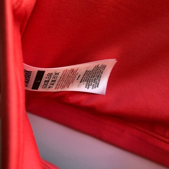 Gymshark L Training V Neck Sports Bra & Training Ruched Sports Bra Set - Picture 7 of 7